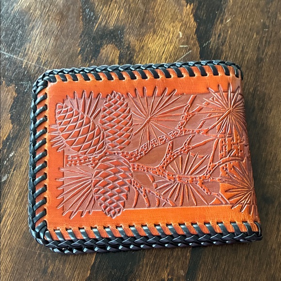 Handcrafted Leather Card Holder with Deer Motif - Orange and Brown - Picture 2 of 5